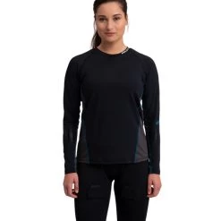 Bauer Women's Long Sleeve Baselayer Top